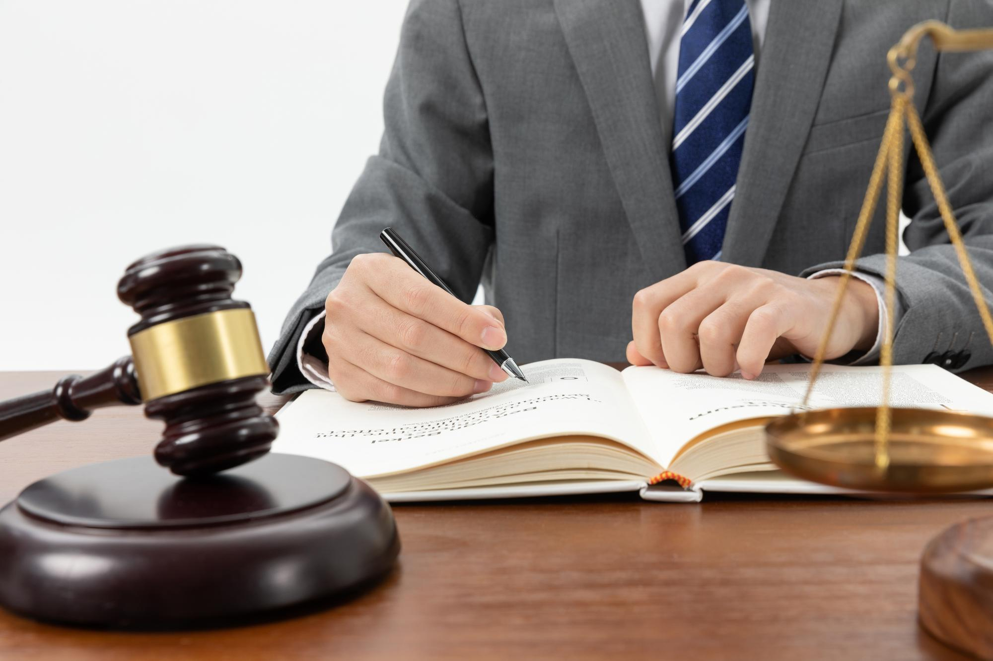 TAX&LEGAL